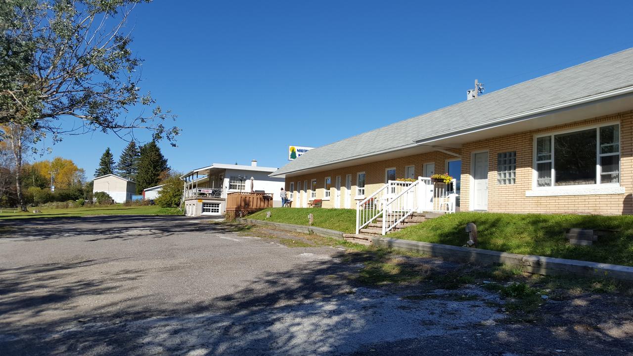 Northland Motel Nipigon 외부 사진